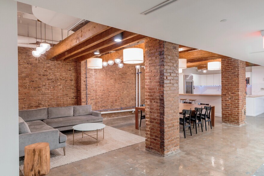 More Photos Of 251 W 30th St, New York Coworking Space