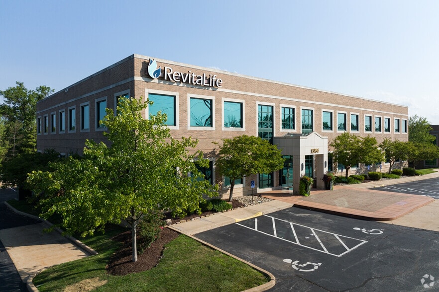 Primary Photo Of 13354 Manchester Rd, Des Peres Medical For Lease