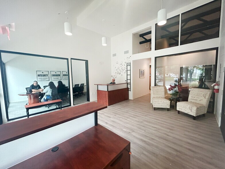 More Photos Of 1524 Brookhollow Dr, Santa Ana Coworking Space