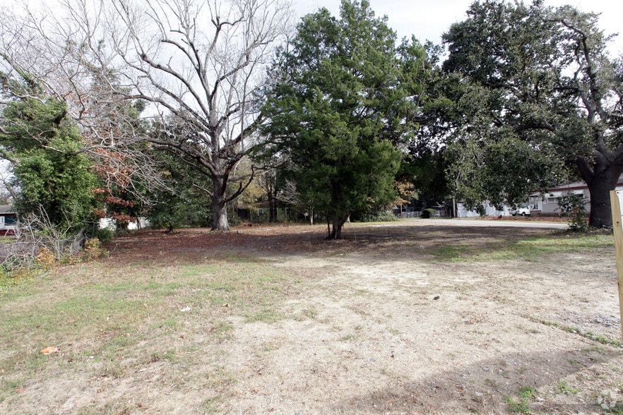 More Photos Of 4842 Rivers Ave, Charleston Land For Sale