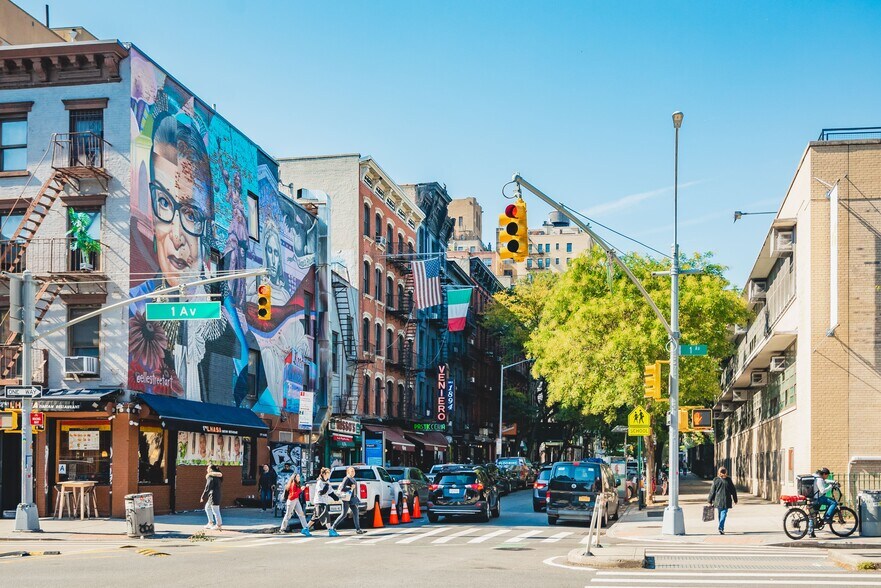 More Photos Of 180 First Ave, New York Apartments For Lease