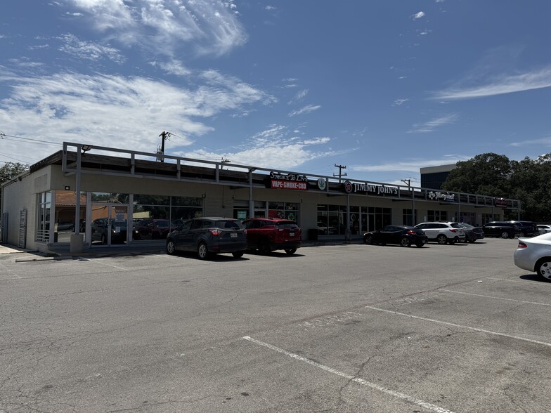 More Photos Of 2441-2453 Nacogdoches Rd, San Antonio Unknown For Lease