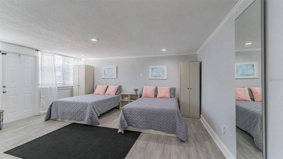 More Photos Of 1668 28th Ave N, Saint Petersburg Multifamily For Sale