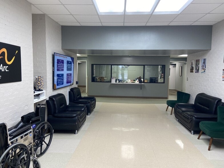 More Photos Of 615 W Virginia St, Evansville Medical For Sale