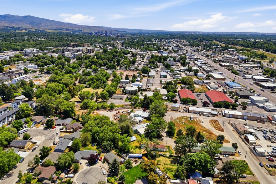 More Photos Of 200 E 46th Pl, Garden City Land For Sale