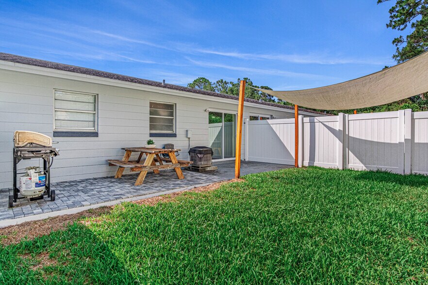 More Photos Of 5070 Orange Blvd, Port Orange Specialty For Sale