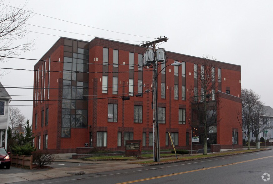 More Photos Of 333 North Ave, Wakefield Office For Lease