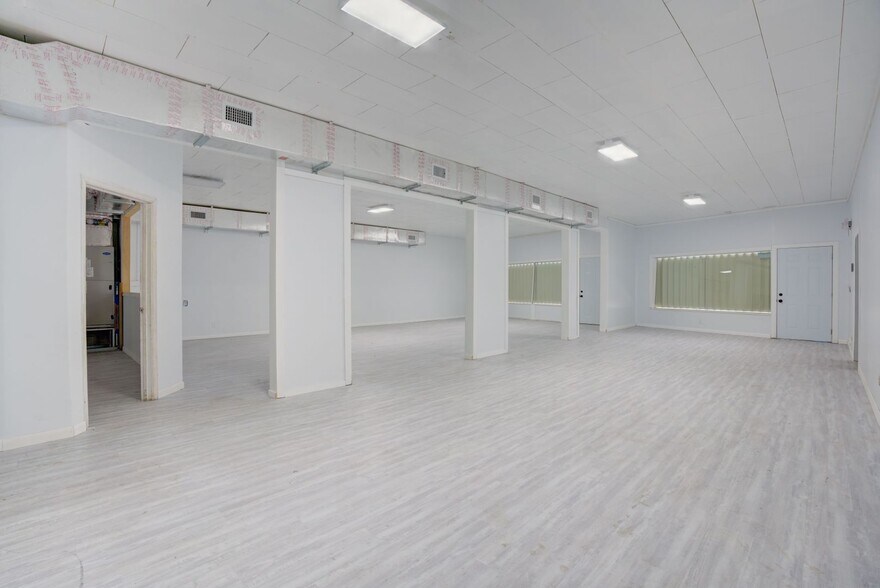 More Photos Of 5112 Broadway Ave, West Palm Beach Freestanding For Lease