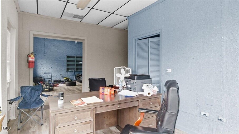 More Photos Of 201 S Main St, Warrenton Office For Sale