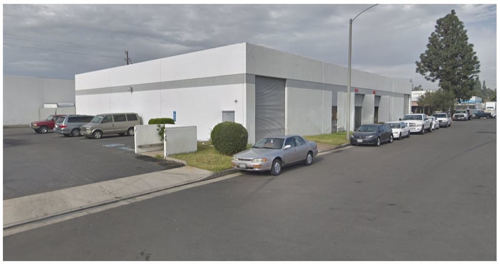 Primary Photo Of 1341-1343 S Simpson Cir, Anaheim Warehouse For Lease