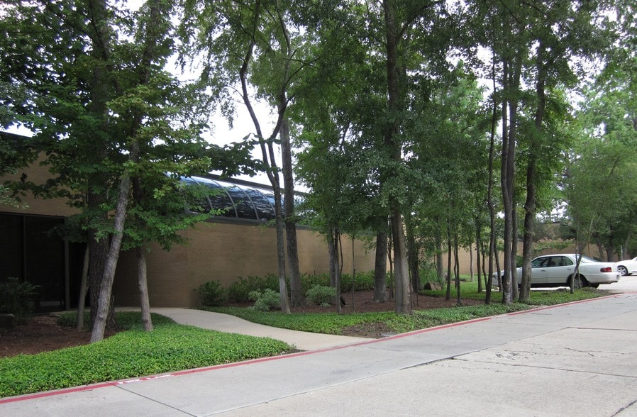 More Photos Of 9391 Grogans Mill Rd, The Woodlands Unknown For Lease