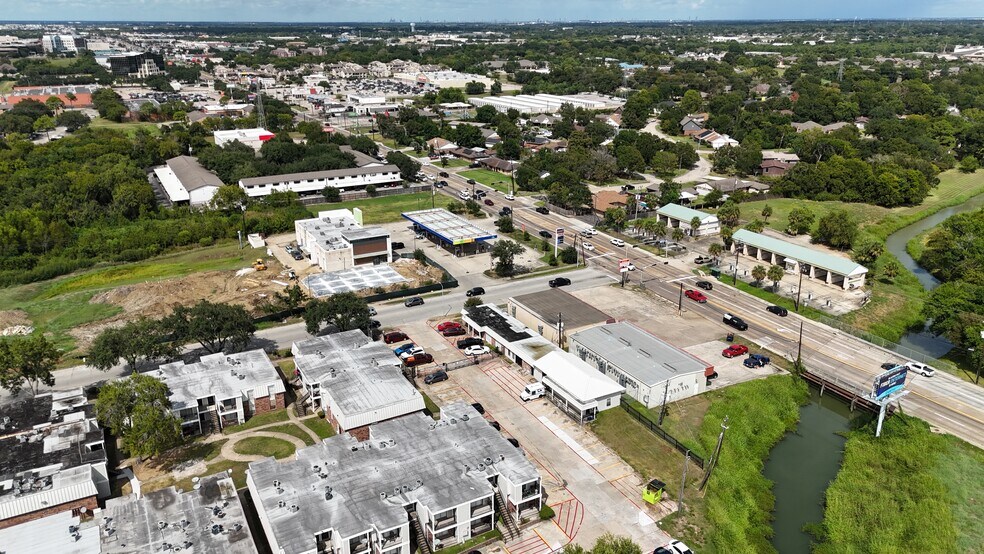 More Photos Of 3122 Garth Rd, Baytown Land For Sale