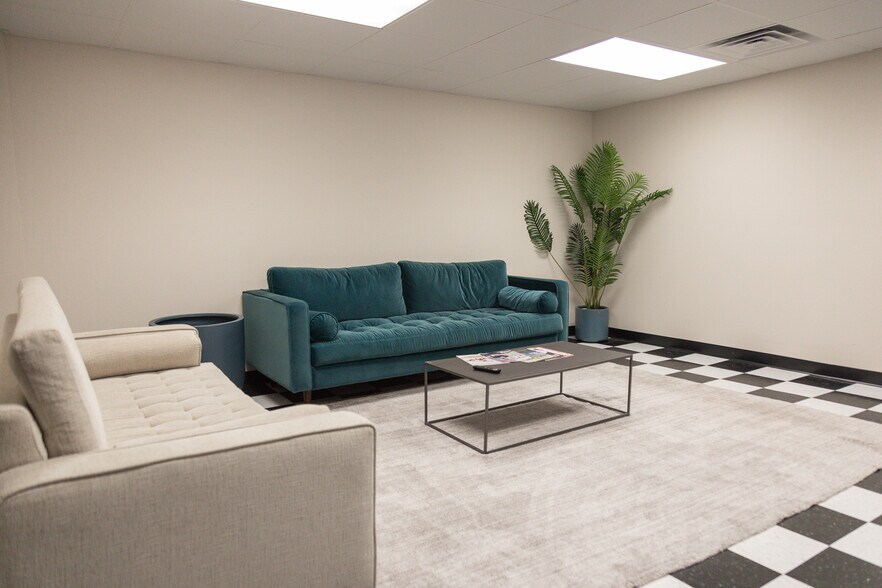 More Photos Of 125 Byrd Ave, Neenah Apartments For Sale