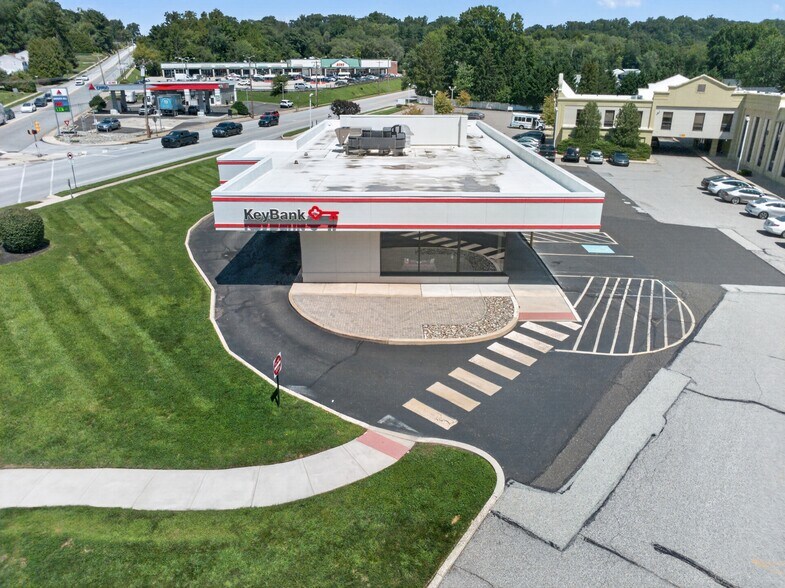 More Photos Of 701 Twining Rd, Dresher Bank For Sale