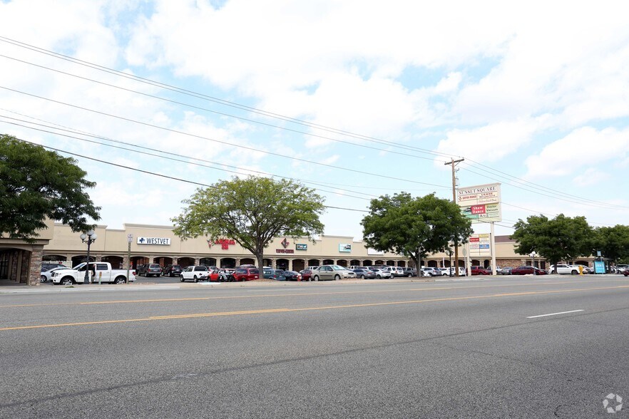 More Photos Of 2465 N Main St, Sunset Unknown For Lease