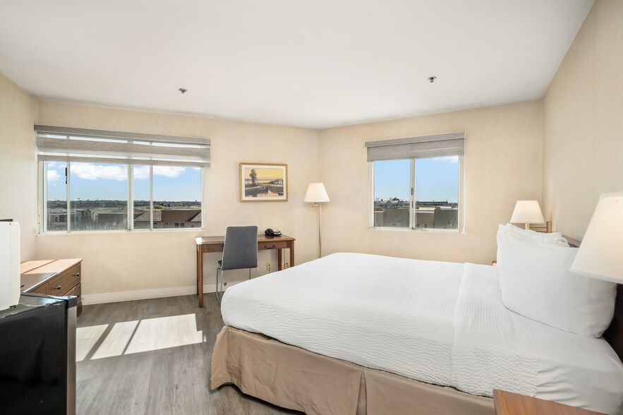 More Photos Of 5250 W El Segundo Blvd, Hawthorne Hotel For Sale