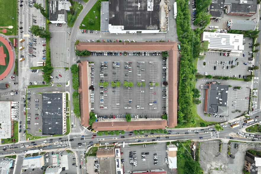 More Photos Of 2333 Morris Ave, Union Township Unknown For Lease