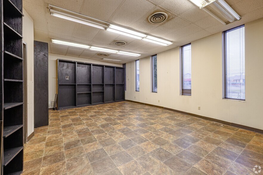 More Photos Of 4802 Texas Blvd, Texarkana Medical For Lease