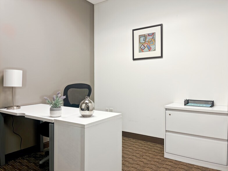 More Photos Of 420 20th St N, Birmingham Coworking Space