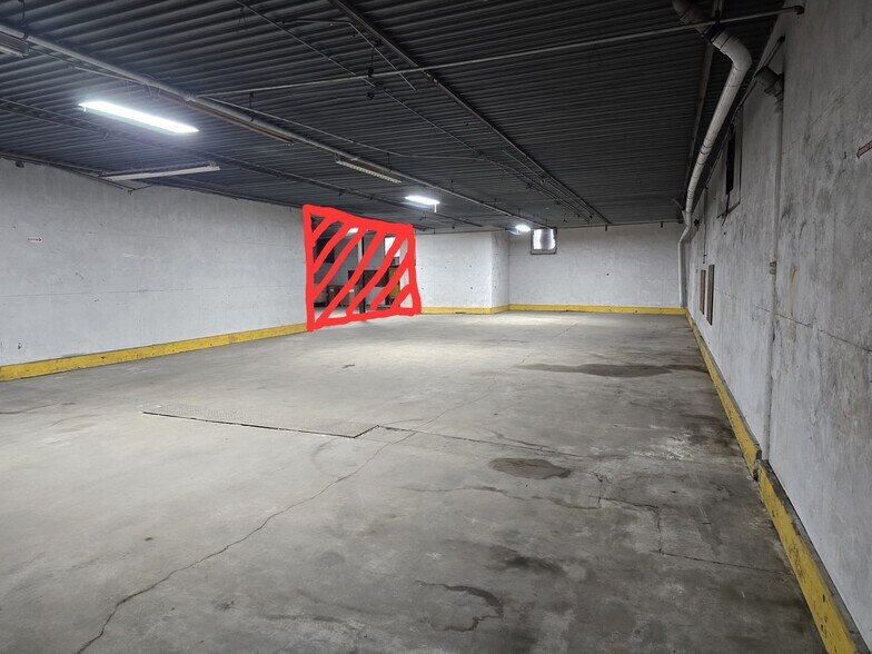 More Photos Of 15500 Woodrow Wilson St, Detroit Industrial For Lease