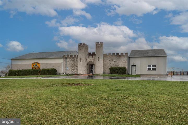 More Photos Of 1963 Oberlin Rd, Harrisburg Warehouse For Sale