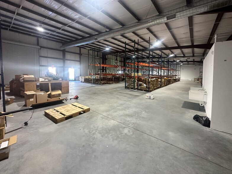 More Photos Of 50 Muller Dr, Saint Augustine Industrial For Lease
