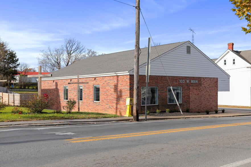 More Photos Of 103 W Main St, Hedgesville Office For Sale
