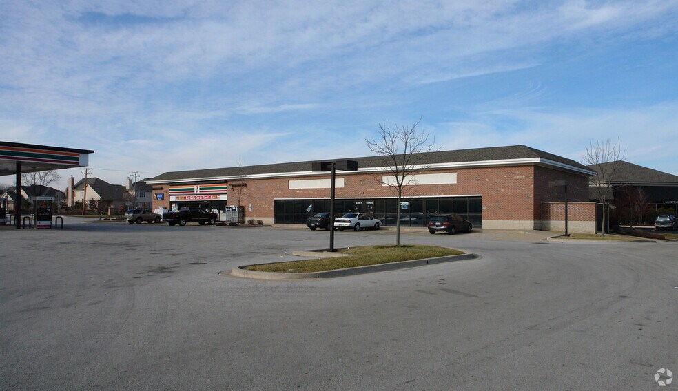 More Photos Of 6350 W 135th St, Palos Heights Service Station For Lease