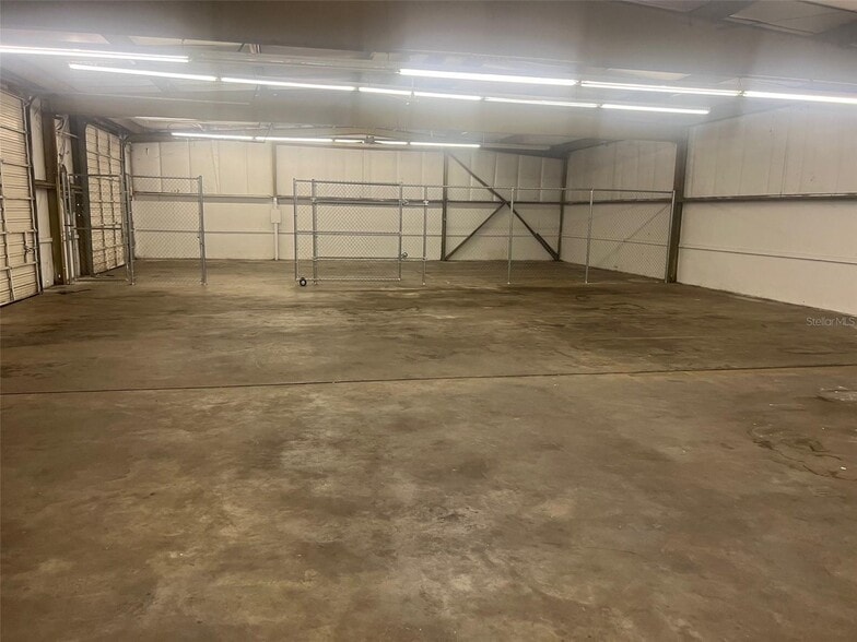 More Photos Of 3029 NE 20th Way, Gainesville Warehouse For Lease