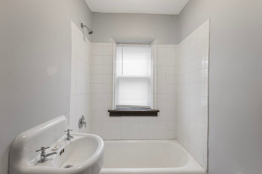 More Photos Of 487 Grand Ave, Saint Paul Apartments For Sale