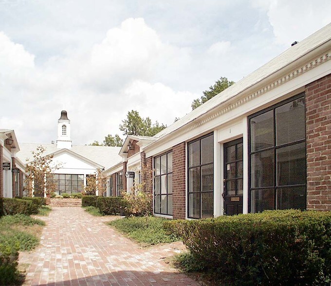 More Photos Of 8505 Delmar Blvd, University City Office For Lease