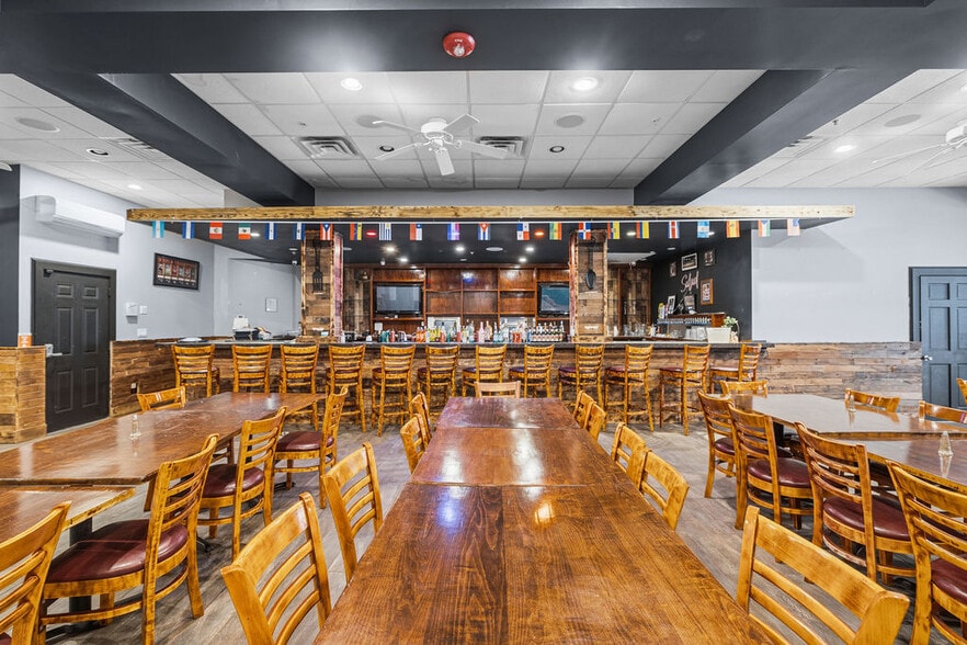 More Photos Of 159 S Main St, Fall River General Retail For Sale