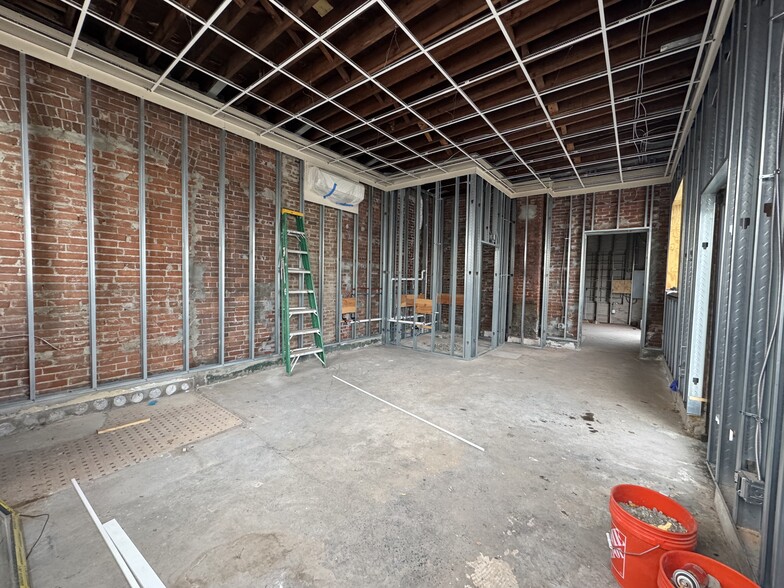 Primary Photo Of 1049 New Britain Ave, West Hartford Freestanding For Lease