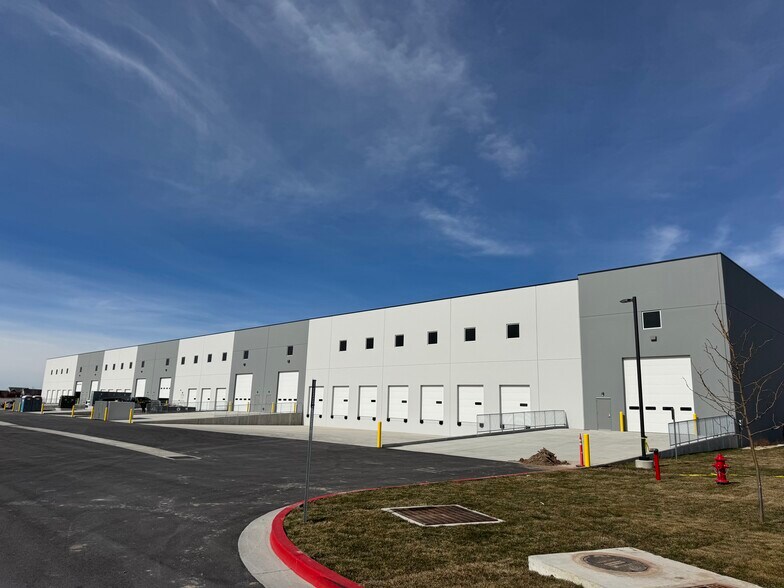 More Photos Of 235 Sugar St, Layton Industrial For Lease