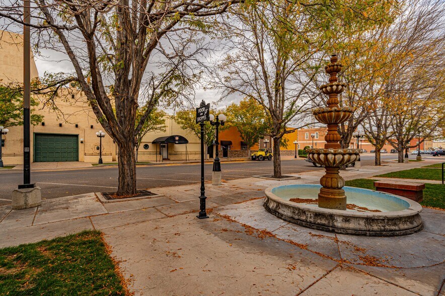 More Photos Of 309-311 S Victoria Ave, Pueblo Storefront For Sale
