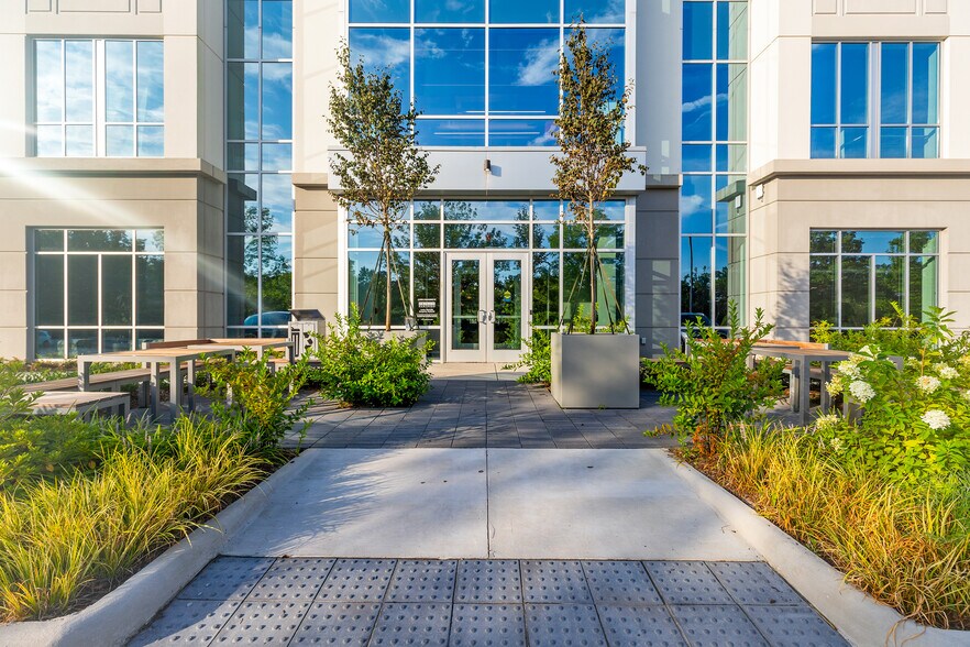 More Photos Of 4000 Paramount Pky, Morrisville Office For Lease