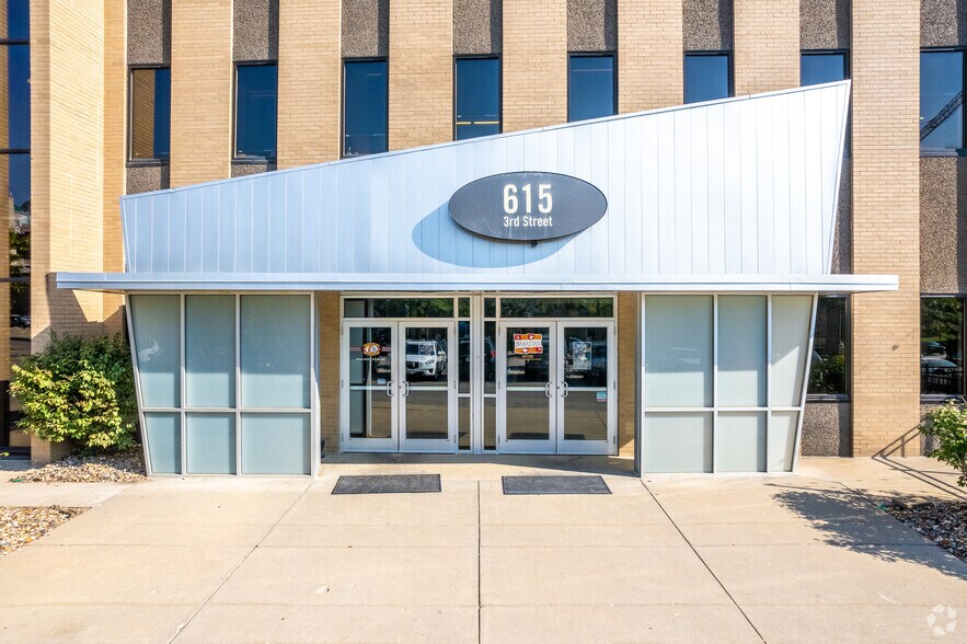 More Photos Of 615 3rd St, Des Moines Office For Lease