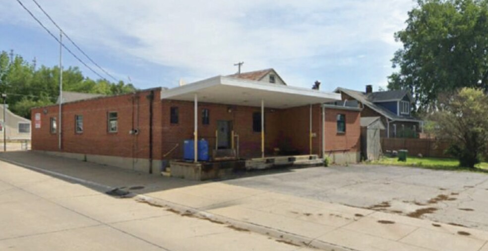 More Photos Of 324 W Saint Louis St, Pacific Post Office For Sale