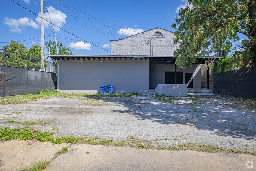 More Photos Of 2441 W Baltimore St, Baltimore Warehouse For Lease