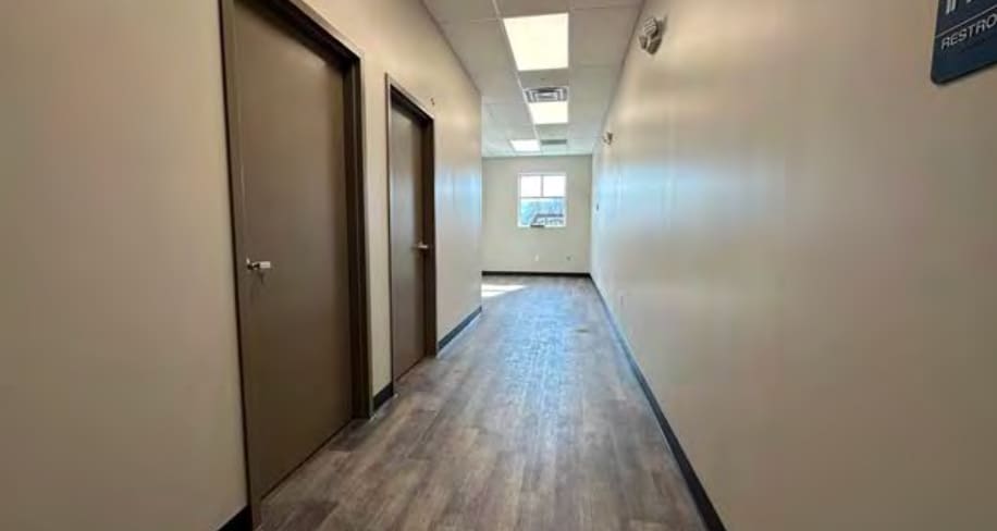 More Photos Of 299 Gest st, Cincinnati Manufacturing For Lease