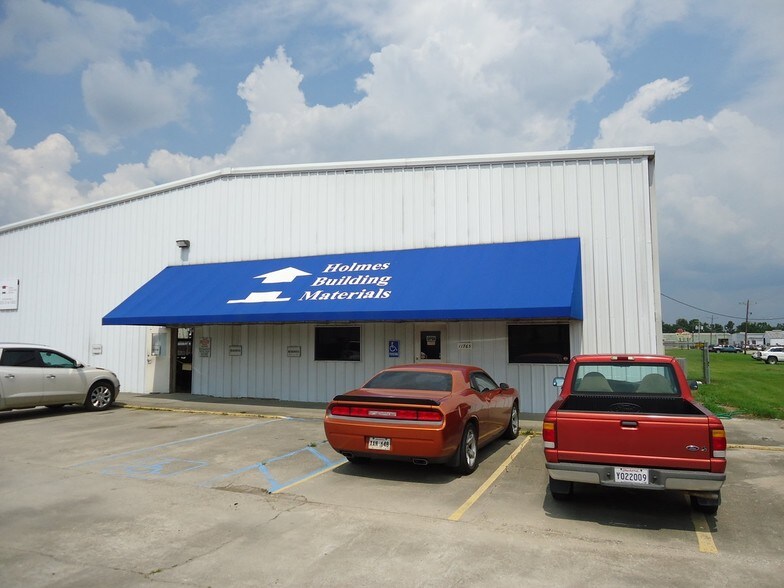 More Photos Of 11765 Darryl Dr, Baton Rouge Warehouse For Lease
