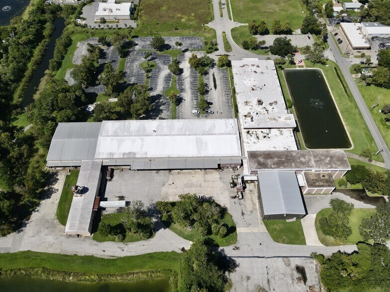 More Photos Of 901 6th St, Daytona Beach Industrial For Sale