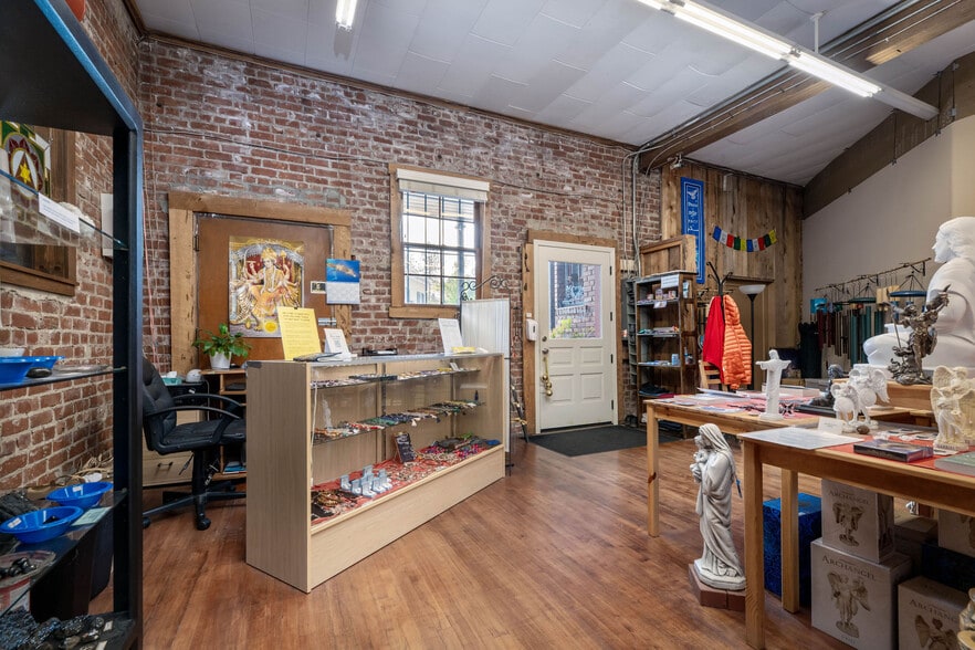 More Photos Of 200 Commercial St, Nevada City Freestanding For Sale