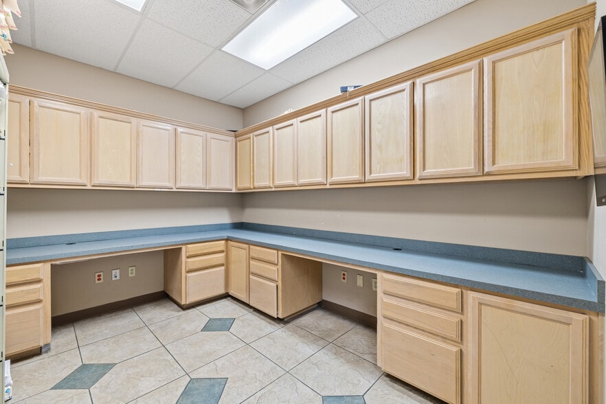 More Photos Of 1200 E Savannah Ave, McAllen Medical For Lease