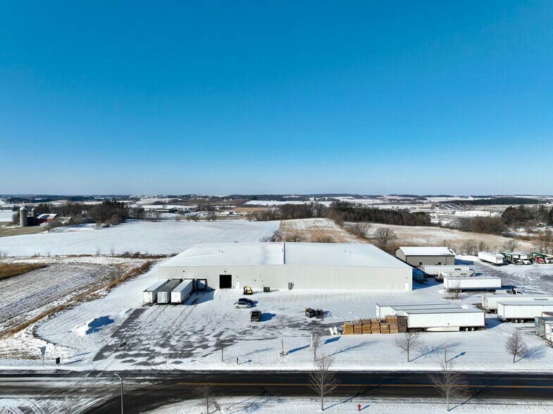 More Photos Of 2700 Alreich Ave, Baldwin Service For Sale