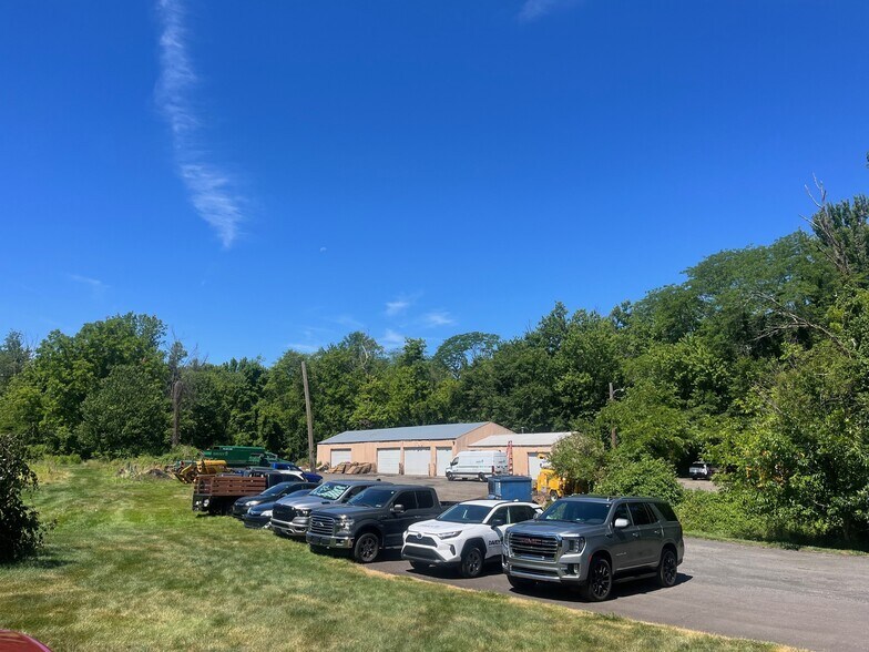 More Photos Of 603 Witmer Rd, Horsham Township Office For Sale