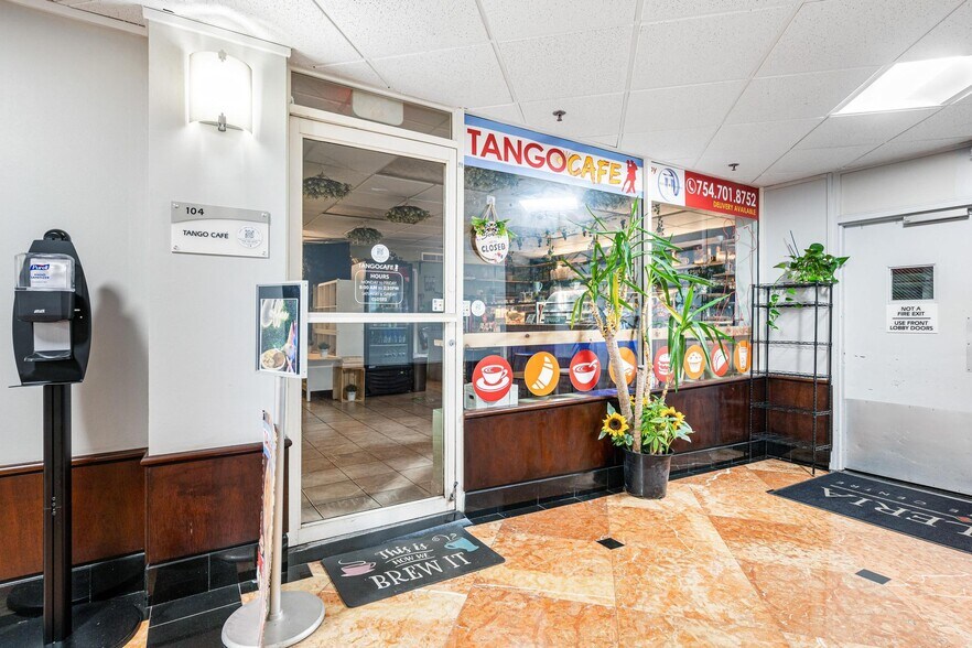 More Photos Of 2455 E Sunrise Blvd, Fort Lauderdale Loft Creative Space For Sale