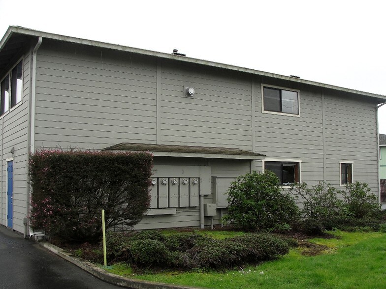 More Photos Of 5670 W End Rd, Arcata Warehouse For Lease