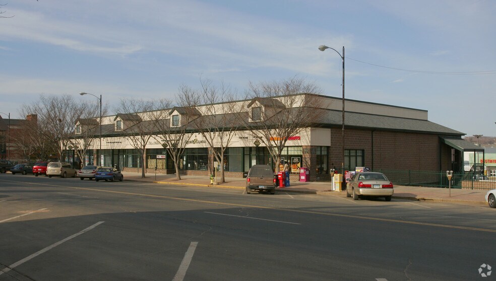 More Photos Of 200 Main St, Middletown Unknown For Lease