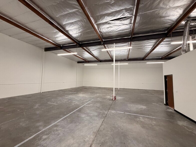 More Photos Of 10628 Weaver Ave, South El Monte Warehouse For Lease